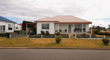 Entry-level homes hold firm as downturn hits prestige markets